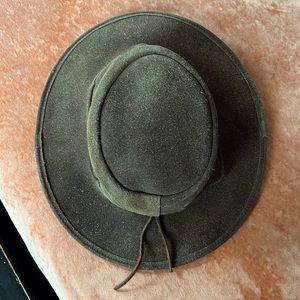 Vintage brown leather suede hat with tie